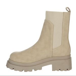 Brand New Dolce Vita Brody Bootie